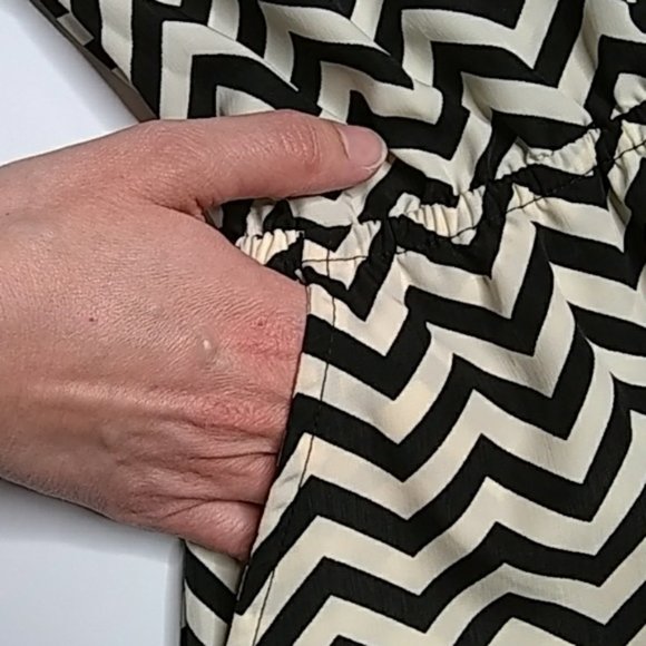 NWT Candie's Chevron Open Back Skater Dress - Picture 3 of 7